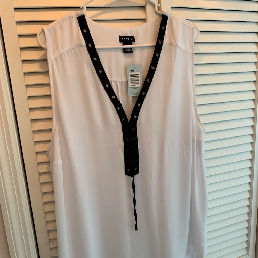 White w/ black trim blouse